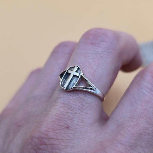 Size 8.5 Sterling Silver Rustic Style Cross Religious Band Ring A5428 - Picture 4 of 8